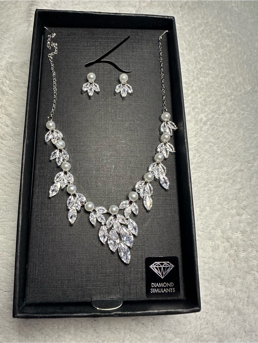Lovisa Diamond Simulants Necklace and Earrings Jewelry Set NWT Pearl